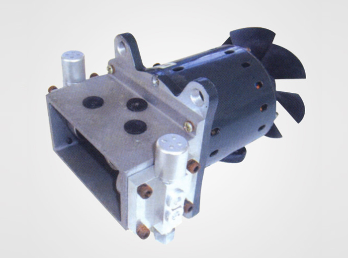 H935